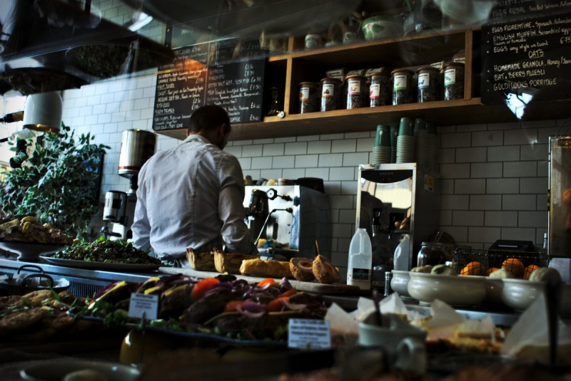 magasin-HYERES-min_bar_cafe_restaurant_shop_counter_showcase_display_fresh-877172